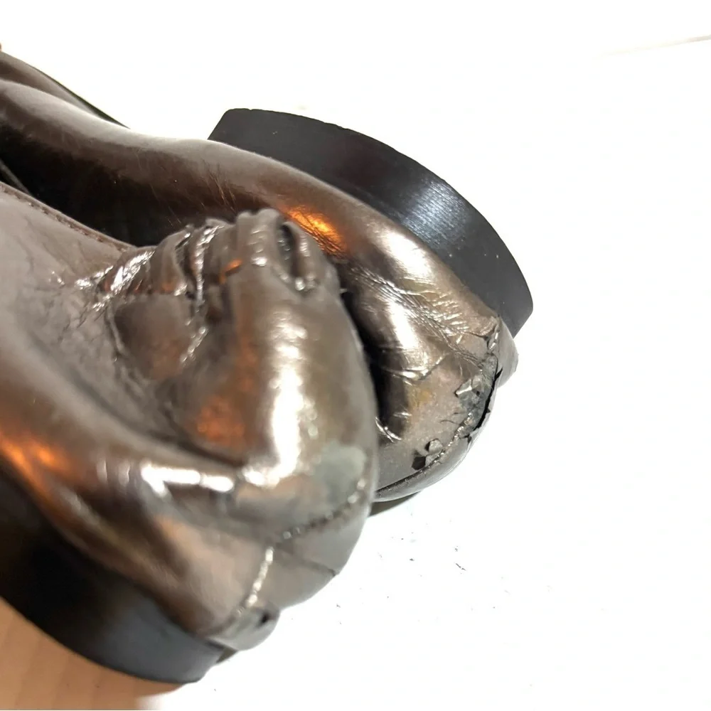 Tory Burch leather ballet flats round toes